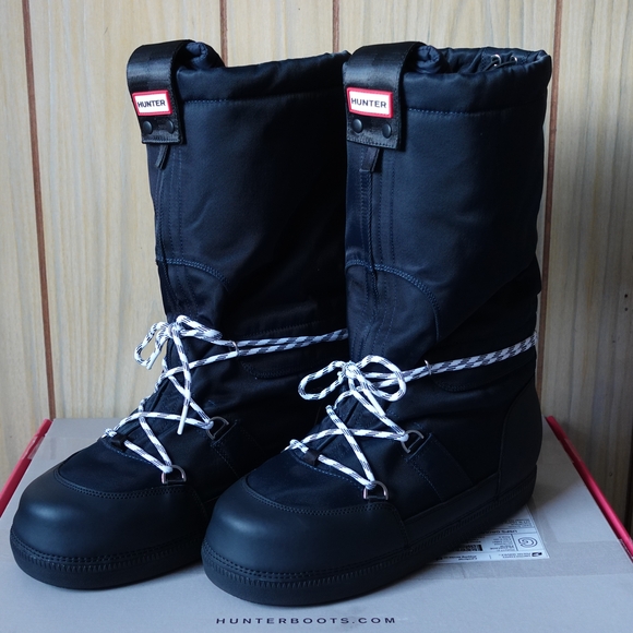 Hunter Black Winter Boots with White Laces - Picture 1 of 9